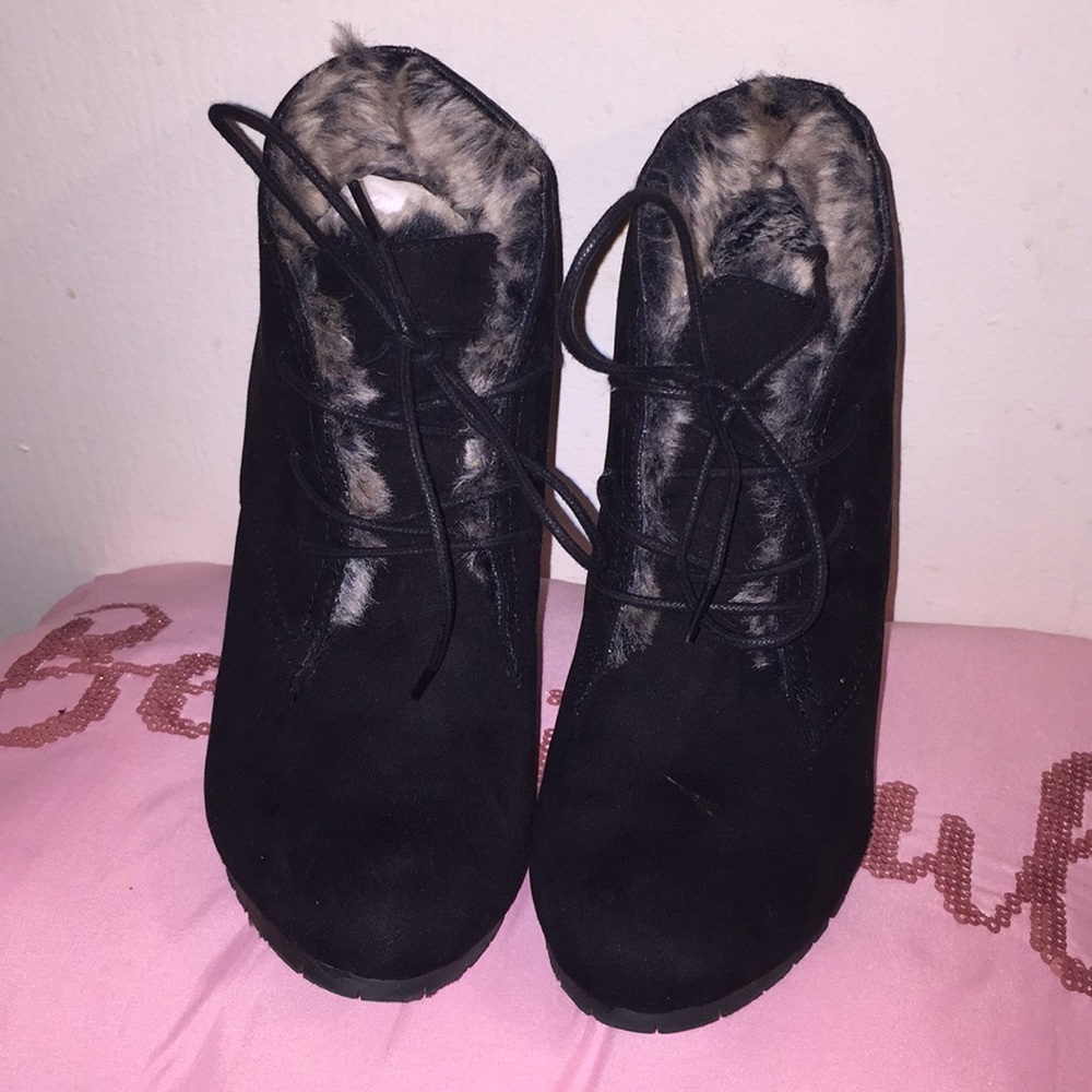 Leila Stone Surianna Booties